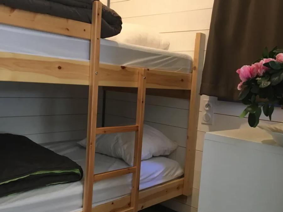 Chalet 4 personnes - chalet confort 2 ch - CLIM - TV - PLANCHA 5