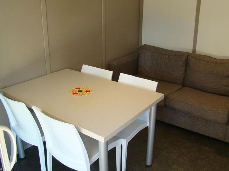 Chalet 4 personnes - chalet confort 2 ch - CLIM - TV - PLANCHA 2