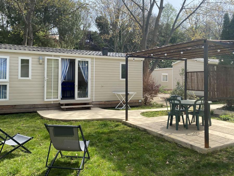 Mobilhome 4 personnes - 2 chambres - TV - CLIM - PLANCHA 0