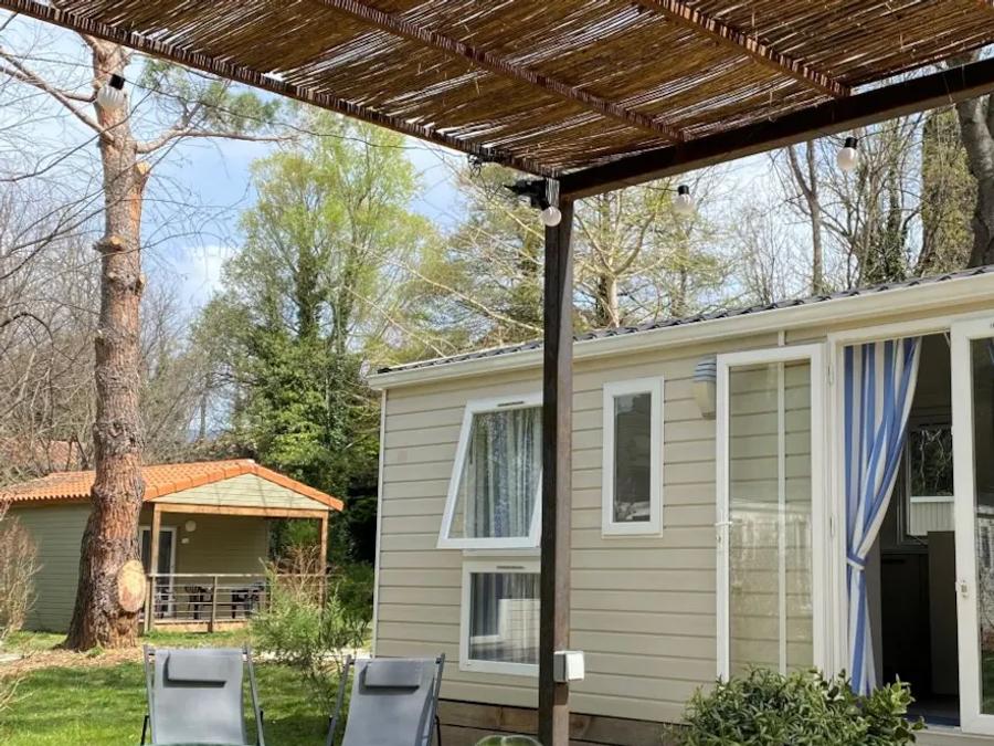Mobilhome 4 personnes - 2 chambres - TV - CLIM - PLANCHA 1