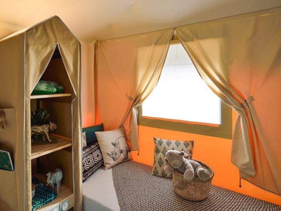 Bungalow toilé 4 personnes - JUNGLE LODGE sans sanitaires, sans eau 3