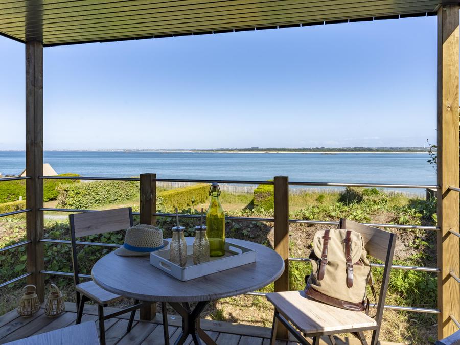 Bungalow 4 personnes - Cabane 2 chambres Vue Mer (avec sanitaires privatifs sur l'emplacement) 0