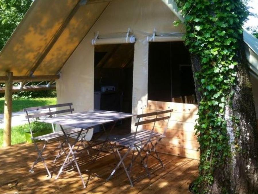 Tente en toile et en bois 5 personnes - L'Amazone (sans sanitaires) 1