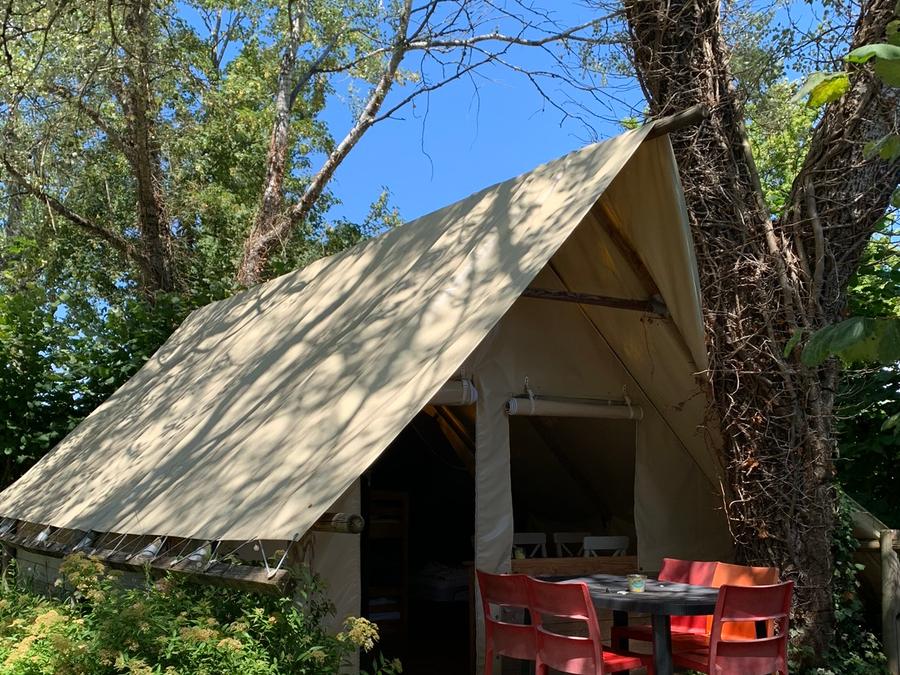 Tente en toile et en bois 5 personnes - L'Amazone (sans sanitaires) 0