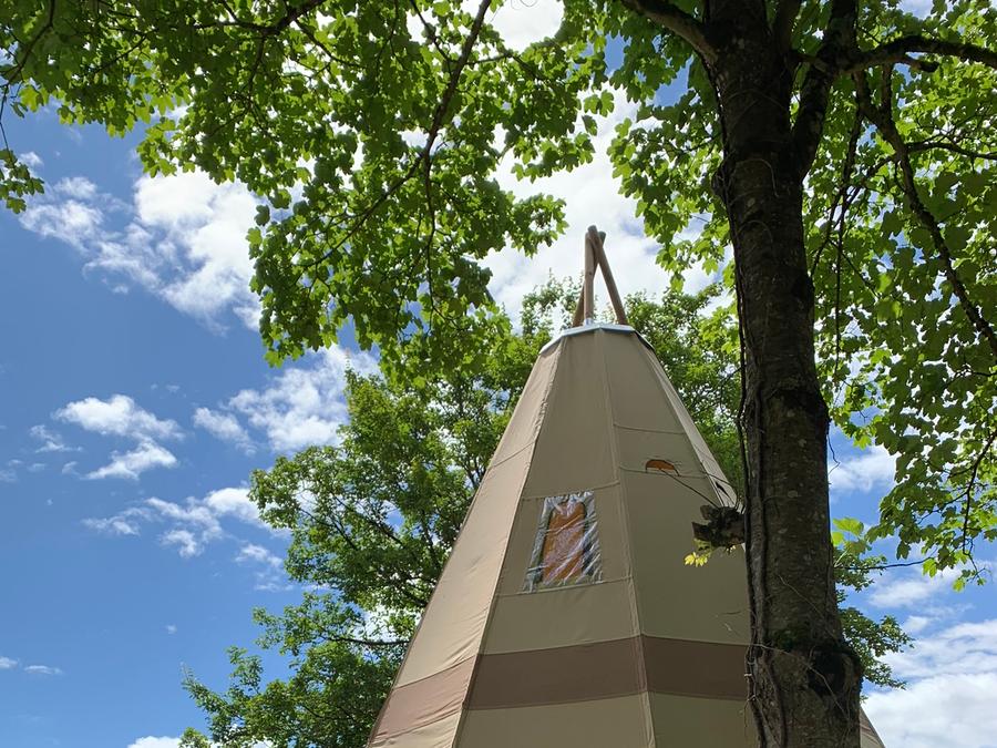 Hébergement 4 personnes - Indienne Tipi Home 13
