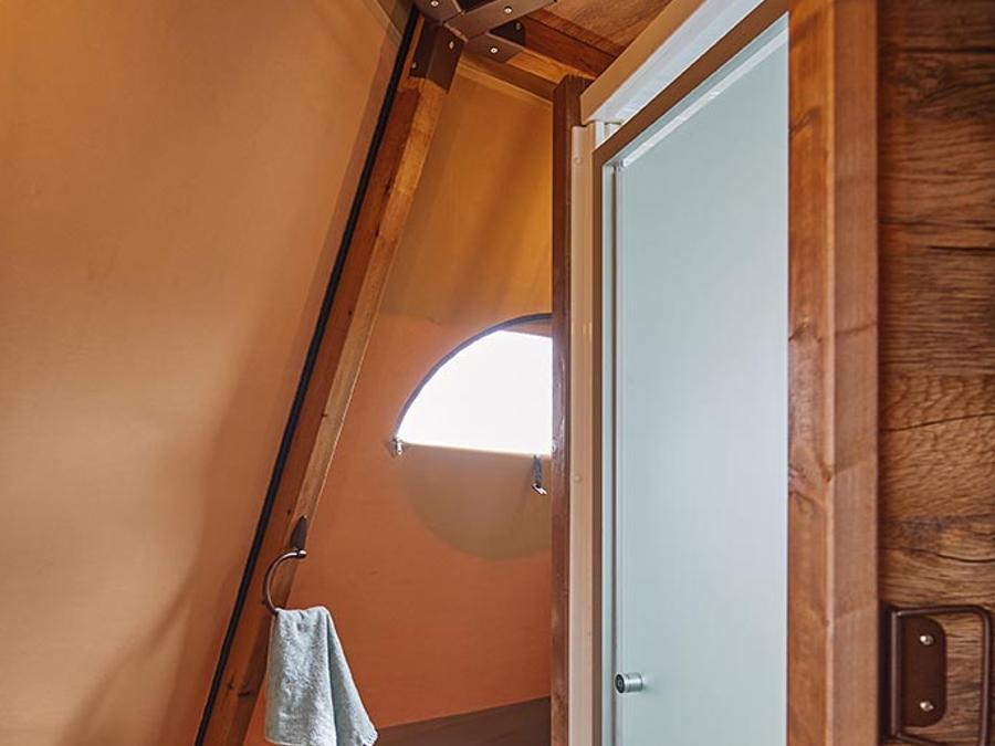 Hébergement 4 personnes - Indienne Tipi Home 14
