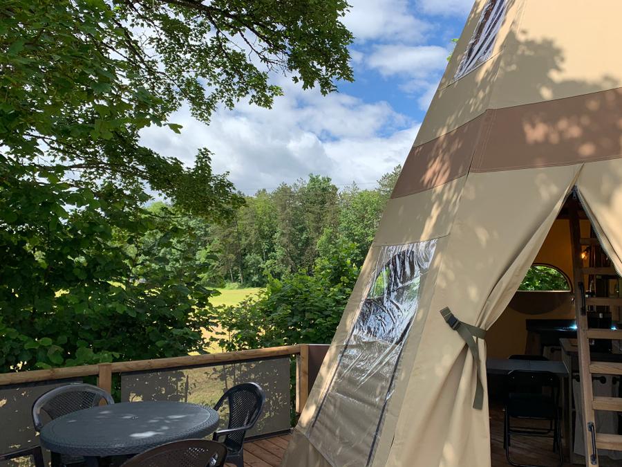 Hébergement 4 personnes - Indienne Tipi Home 17
