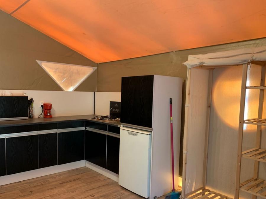 Bungalow toilé 4 personnes 4
