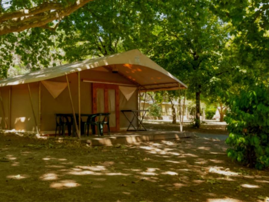 Bungalow toilé 4 personnes 7