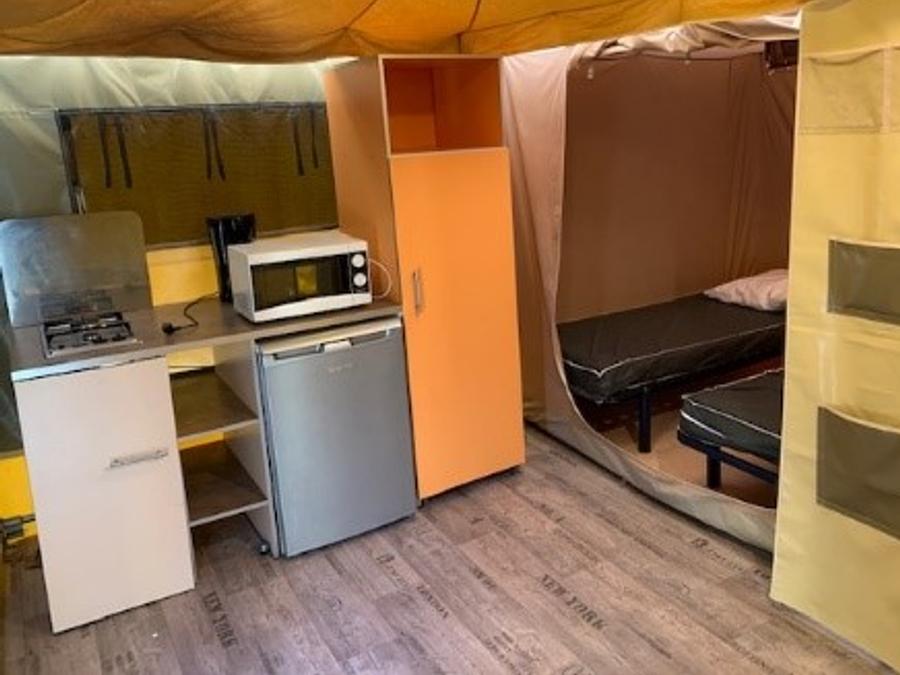 Bungalow toilé 4 personnes 1