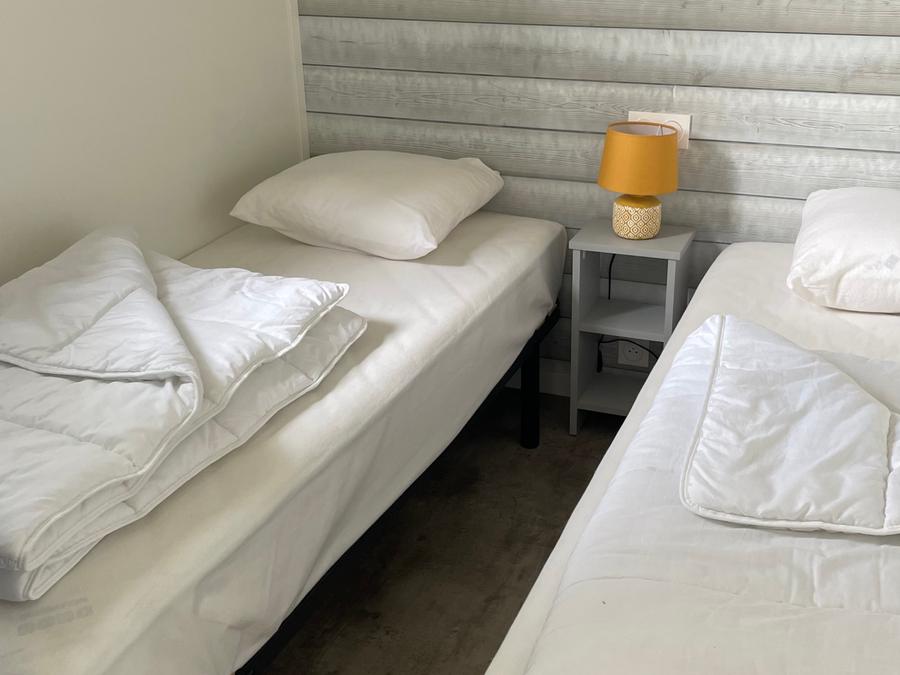 Mobilhome 4 personnes - ECOLODGE AU CALME (DF19) - 2 CH - 2 SDB - WIFI - CLIM - PISCINE A L ANNEE 4 pers 8