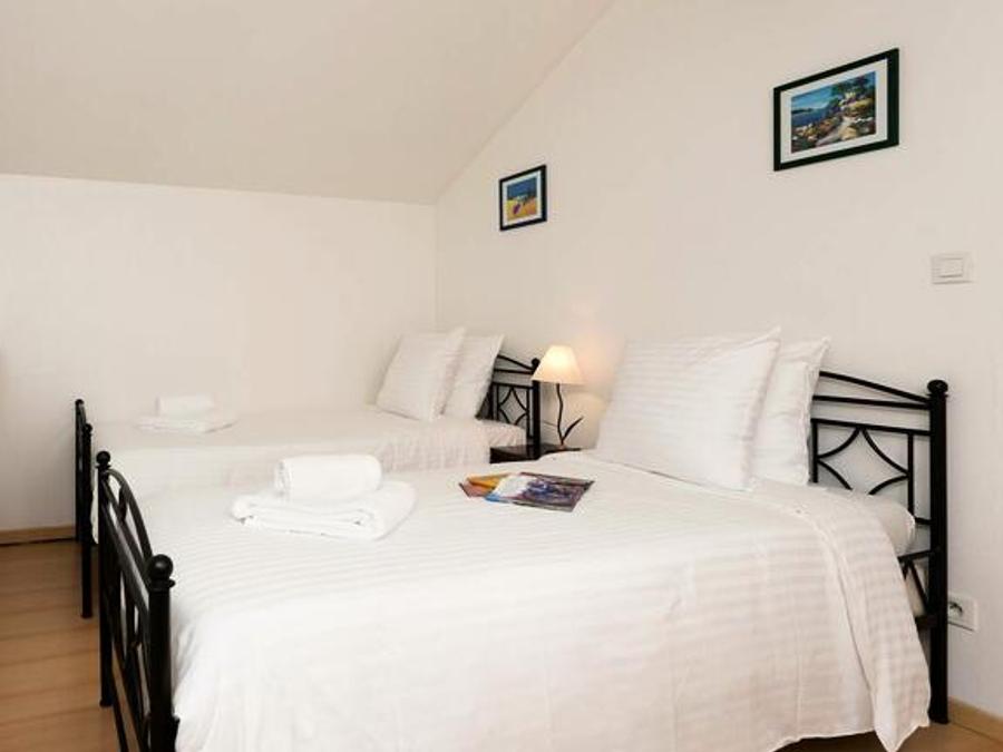 Villa 12 personnes - Prestige 7