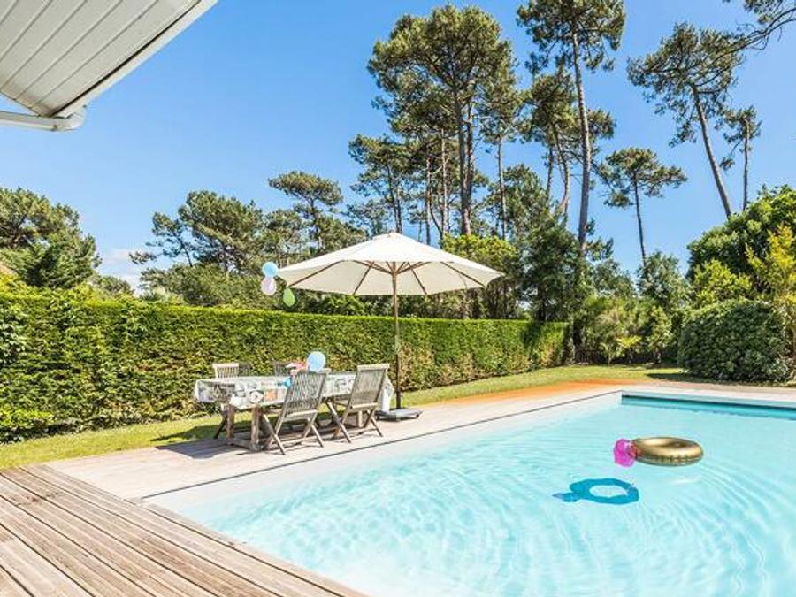 Villa 12 personnes - 4 chambres + Coin nuit 0