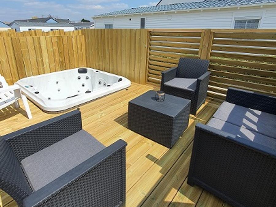 Mobilhome 6 personnes - loggia 2 chambres Vue mer + SPA inclus pour les séjours de 5 nuits et + 1