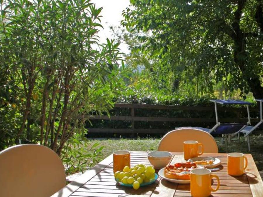 Appartement 6 personnes - MIMOSA (avec un petit jardin) 2
