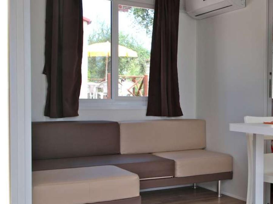 Mobilhome 5 personnes - Maxicaravan ROCCA samedi/samedi 7
