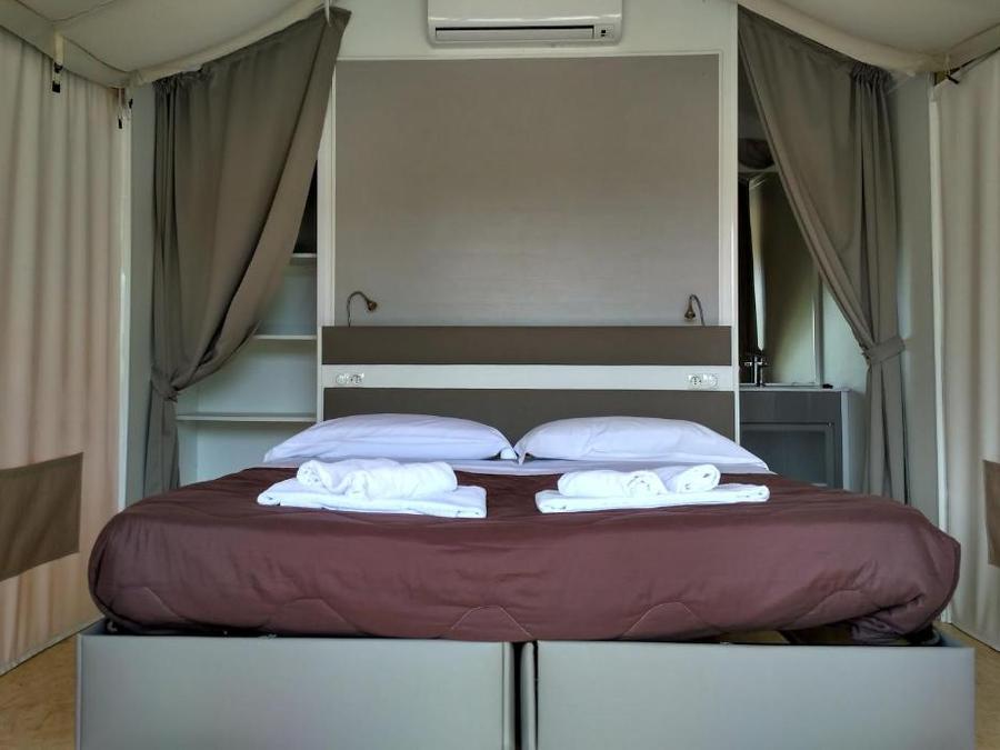 Tente en toile et en bois 2 personnes - SAFARI TENT 8