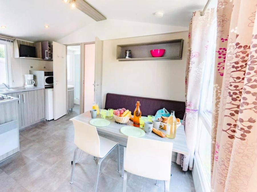 Mobilhome 4 personnes - 3 Pièces 4 Personnes + TV - 3 soleils 4