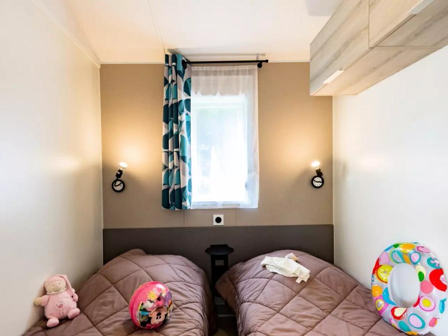 Mobilhome 4 personnes - 3 Pièces 4 Personnes + TV - 4 soleils 5