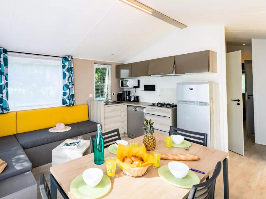 Mobilhome 4 personnes - 3 Pièces 4 Personnes + TV - 4 soleils 11