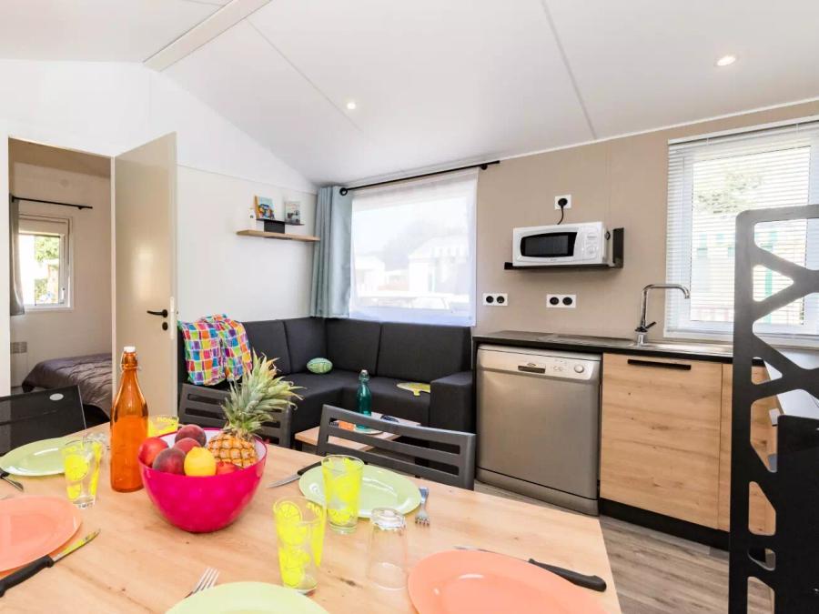 Mobilhome 6 personnes - 4 Pièces 6 Personnes + TV - 4 soleils 10