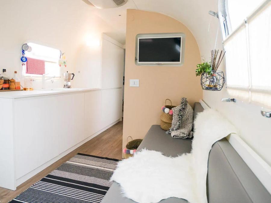 Caravane 4 personnes - Airstream 6