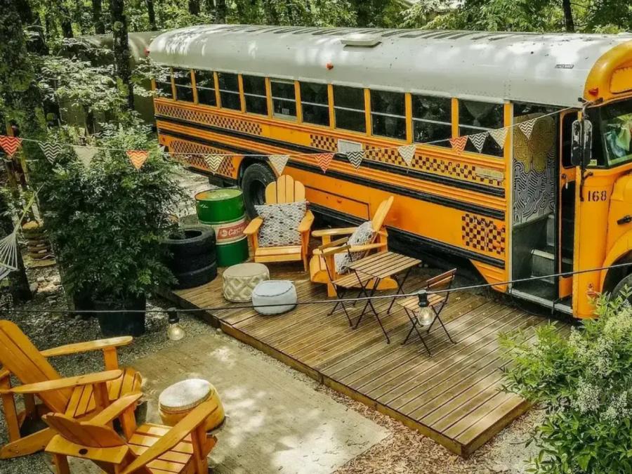 Caravane 4 personnes - Schoolbus 0