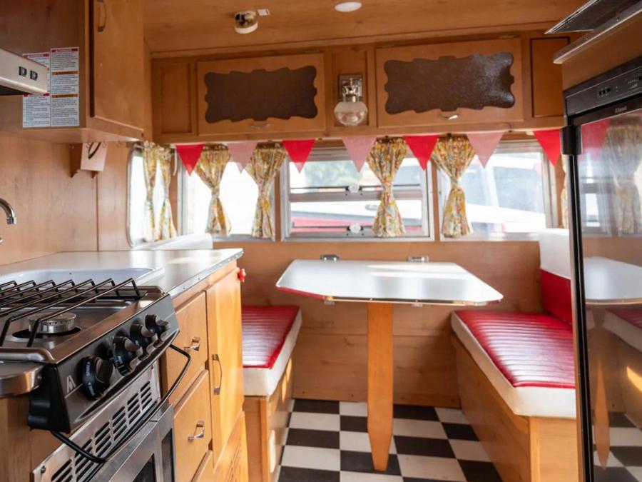 Caravane 2 personnes - Shasta 1