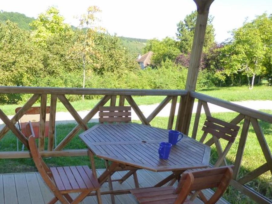 Chalet 4 personnes - Chalet Charmille Confort 24-26.5m² (2 chambres) - Terrasse couverte 12m² - TV 4 pers 2