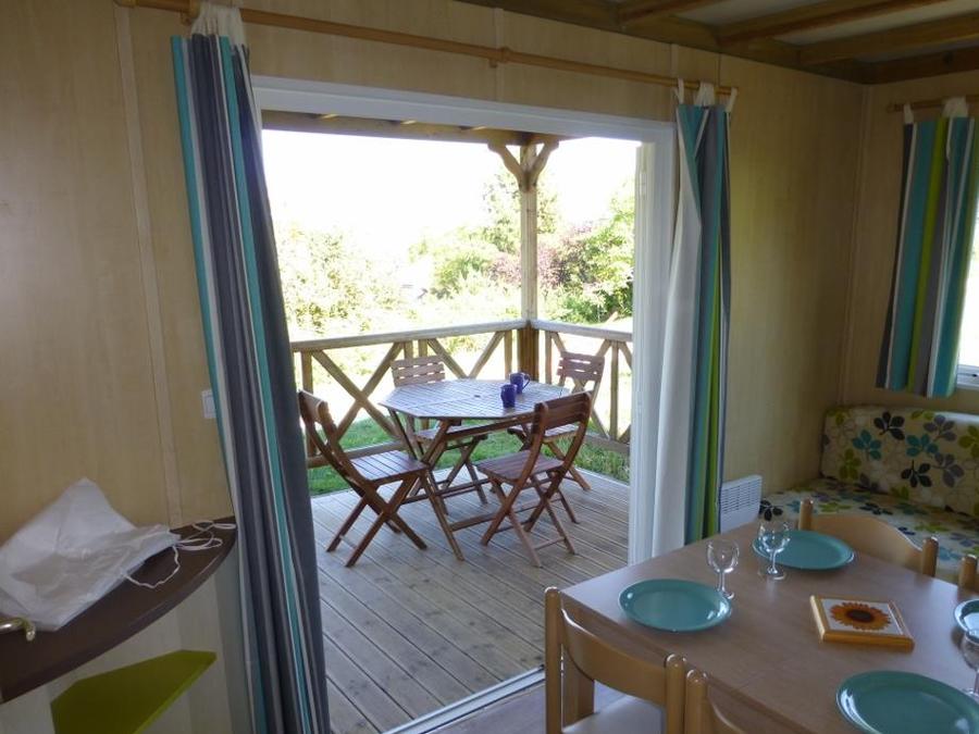 Chalet 4 personnes - Chalet Charmille Confort 24-26.5m² (2 chambres) - Terrasse couverte 12m² - TV 4 pers 4