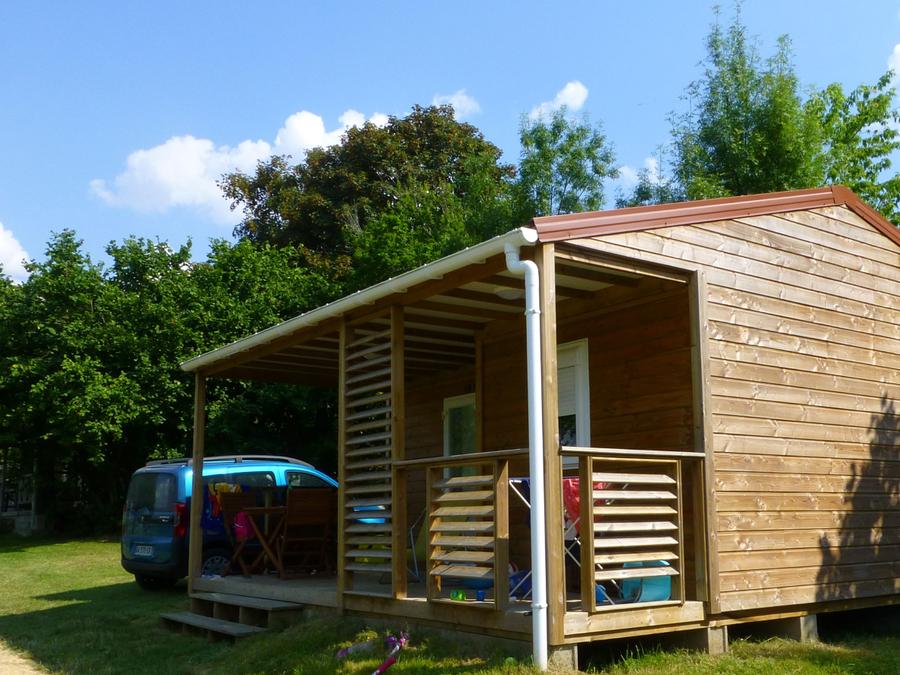 Chalet 4 personnes - Chalet Charmille Confort 24-26.5m² (2 chambres) - Terrasse couverte 12m² - TV 4 pers 10