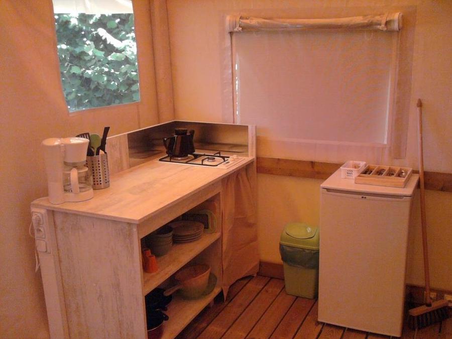 Bungalow toilé 5 personnes - Bungalow Toilé Standard 19m² (2 chambres) - Terrasse couverte 6m² - Sans sanitaires 5 pers 4