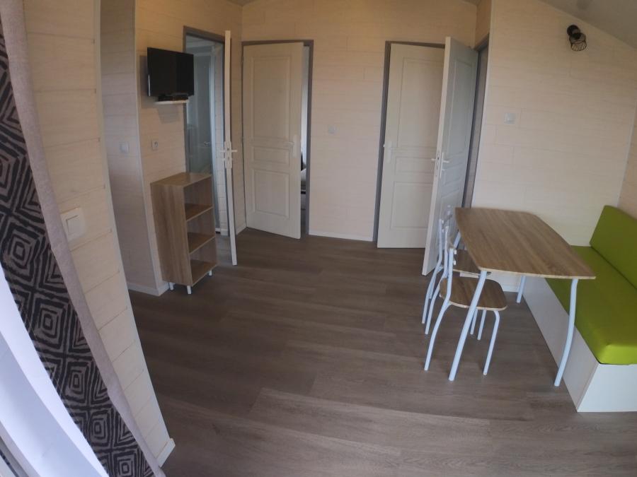 Chalet 4 personnes - Chalet Premium 30m² (2 chambres) + terrasse couverte 12m² + clim + TV + LV 4 pers 7