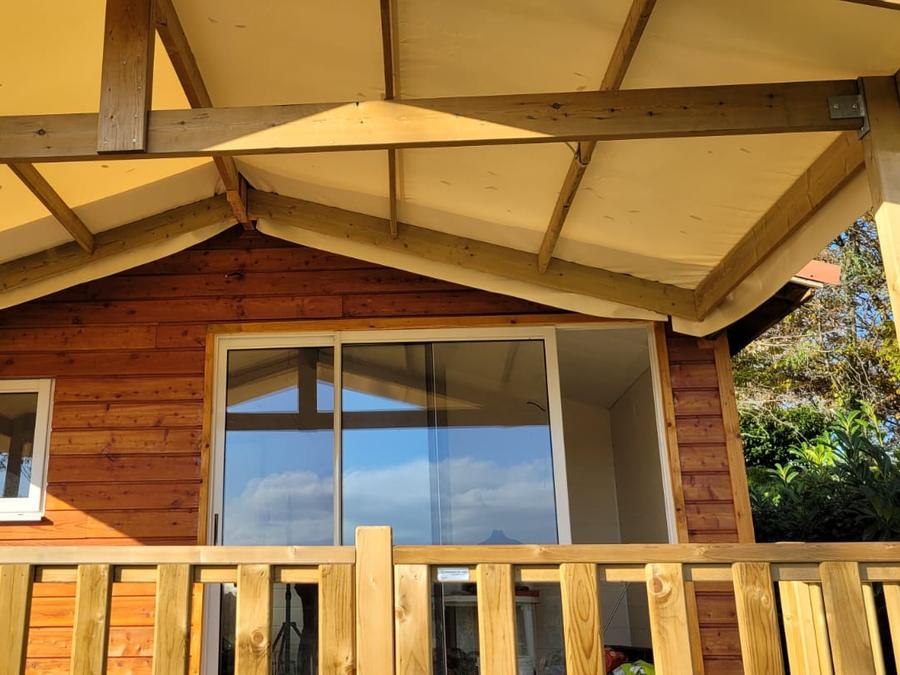 Chalet 4 personnes - Chalet Premium 30m² (2 chambres) + terrasse couverte 12m² + clim + TV + LV 4 pers 2
