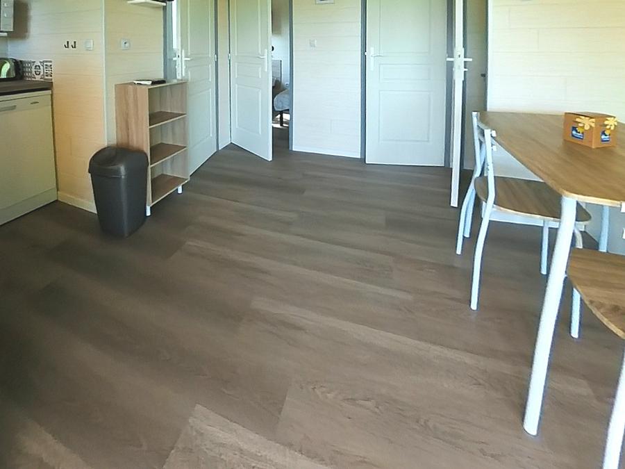 Chalet 4 personnes - Chalet Premium 30m² (2 chambres) + terrasse couverte 12m² + clim + TV + LV 4 pers 9