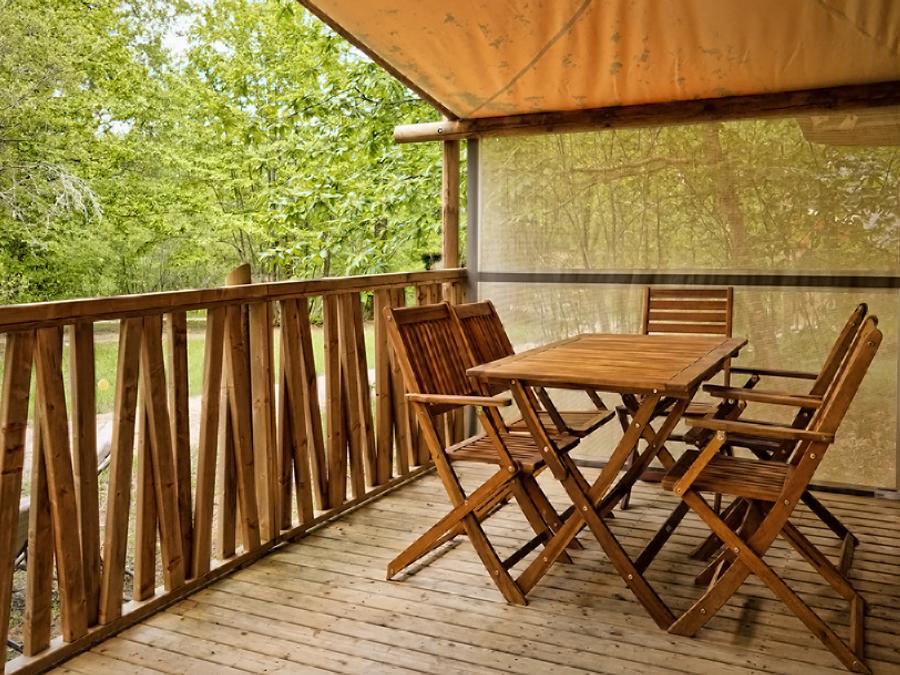 Tente en toile et en bois 5 personnes - Lodge EVASION - 2 chambres - avec sanitaires 14