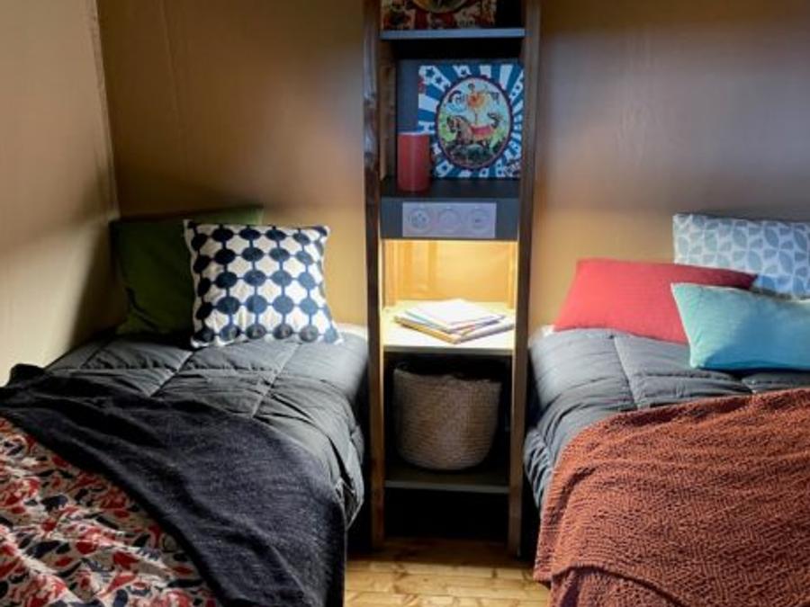 Tente en toile et en bois 5 personnes - Lodge EVASION - 2 chambres - avec sanitaires 4