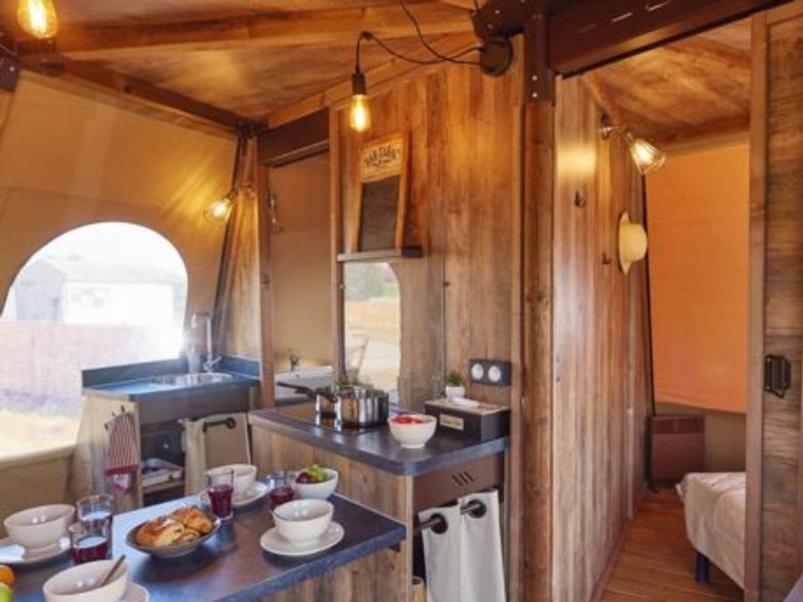 Insolite 4 personnes - Tipi NOMADE - 2 chambres avec sanitaires 1