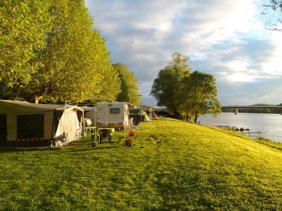 Camping La Clé de Saone 2*