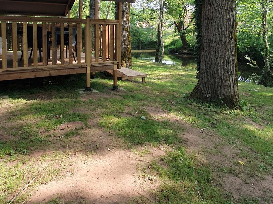 Lodge 4 personnes - Mini-Wood sur pilotis en toile , sans sanitaires, pour 4 personnes 9
