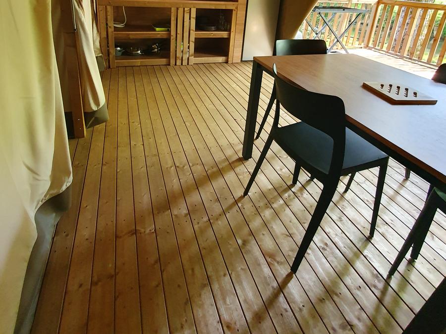 Lodge 4 personnes - Mini-Wood sur pilotis en toile , sans sanitaires, pour 4 personnes 2