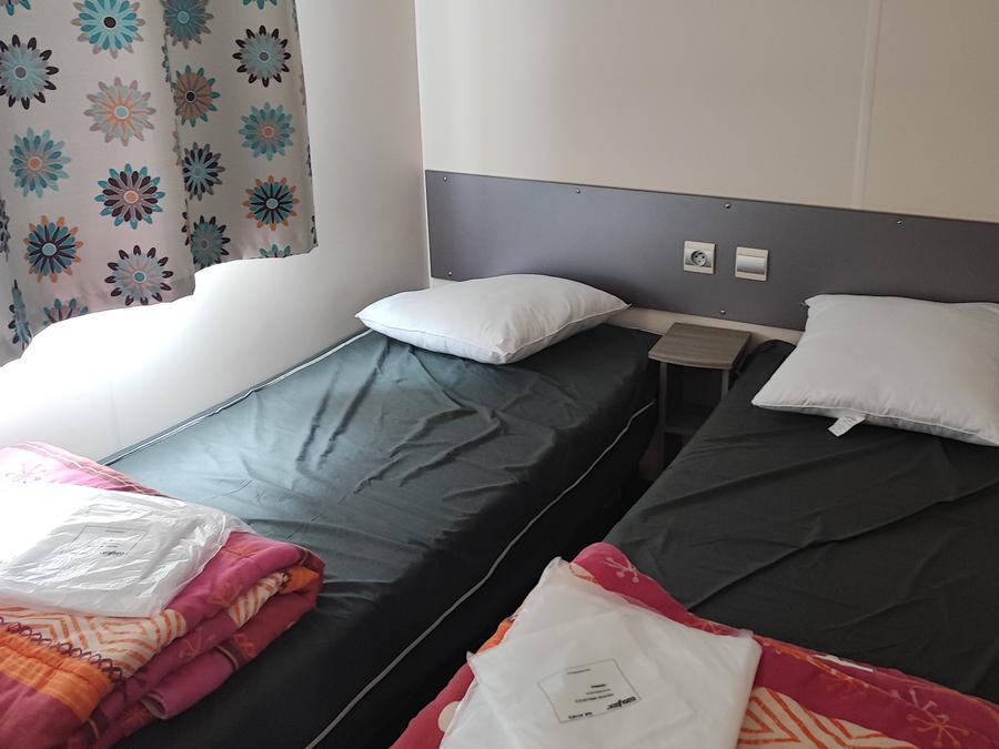 Mobilhome 6 personnes - IRM ou Trigano 3 chambres - Clim + TV 4/6 pers. 0