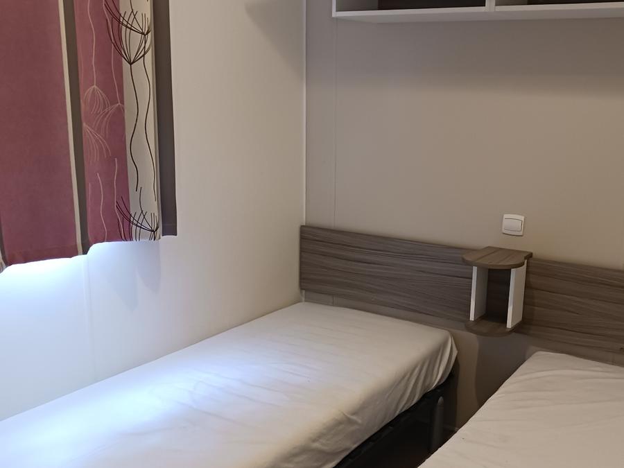Mobilhome 6 personnes - IRM ou Trigano 3 chambres - Clim + TV 4/6 pers. 9