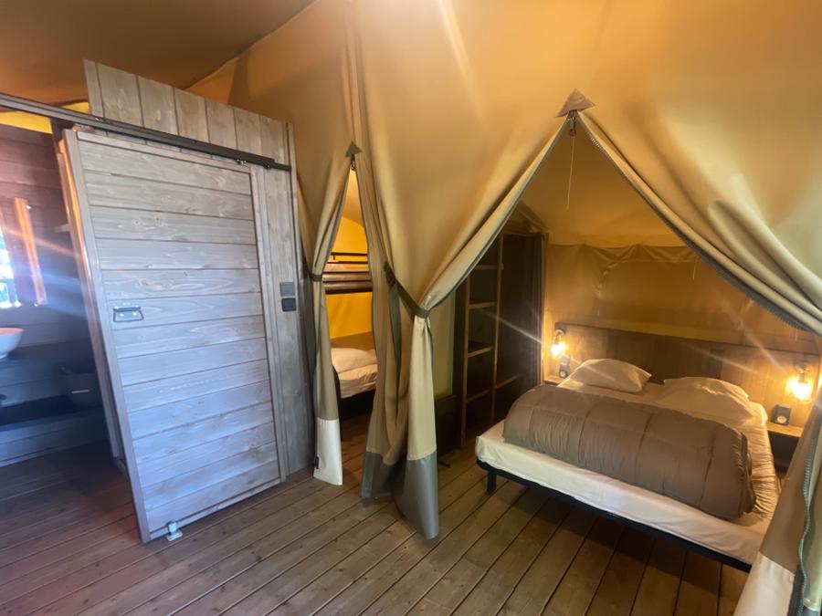 Tente en toile et en bois 5 personnes - Lodge en bois KENYA - 2 chambres 4