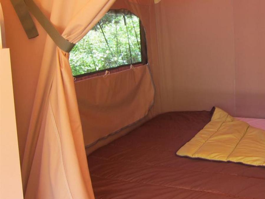 Tente en toile et en bois 5 personnes - Lodge VICTORIA 30m² - Finition Luxe 4