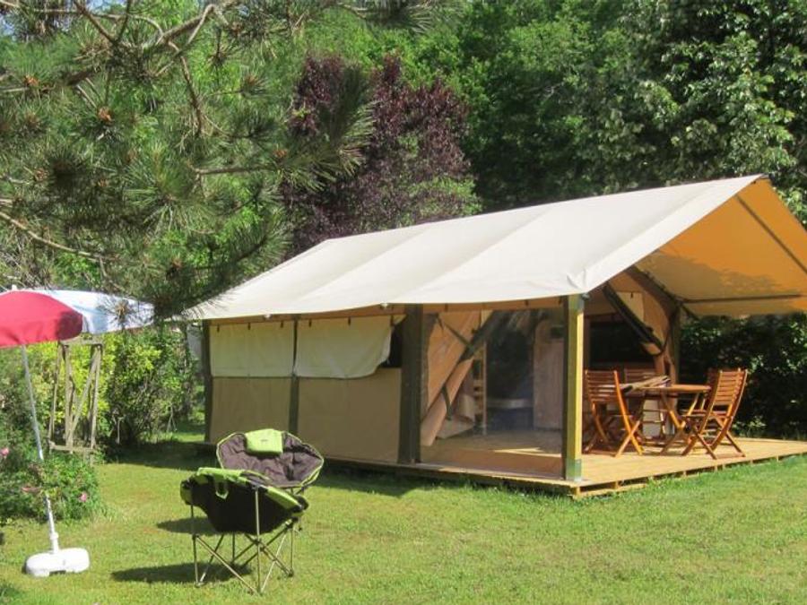 Tente en toile et en bois 5 personnes - Lodge VICTORIA 30m² - Finition Luxe 0