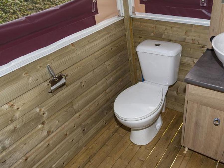 Tente en toile et en bois 5 personnes - Lodge NIAGARA 40m² avec Salle de bain 4
