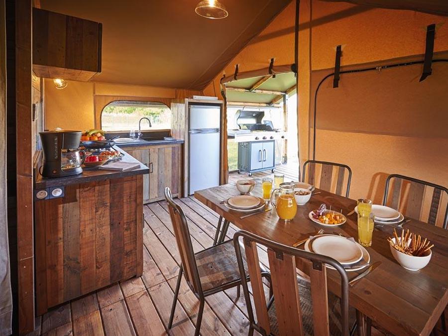 Tente en toile et en bois 5 personnes - Lodge KENYA 46m² 4