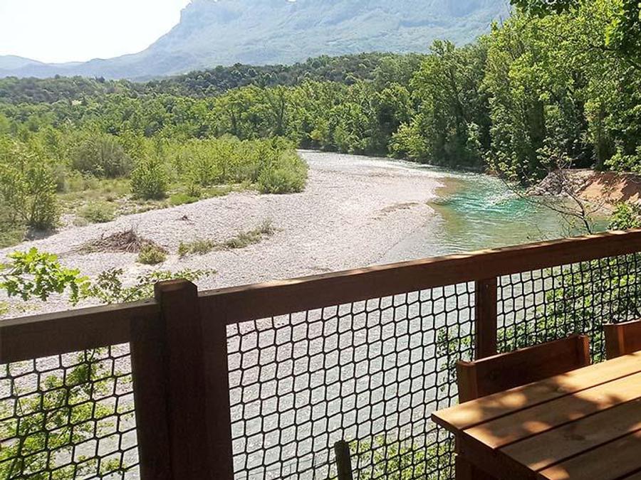 Tente en toile et en bois 5 personnes - Lodge Luxe nature surplombant la rivière avec vue panoramique - climatisé 1