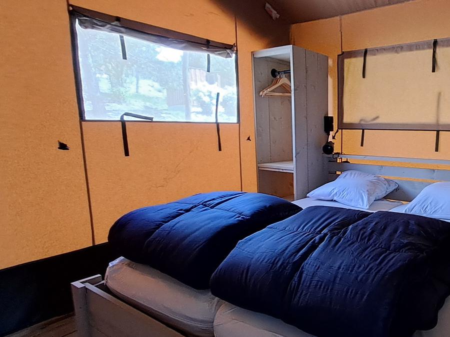 Tente en toile et en bois 6 personnes - Tente Lodge Prestige Plus - 2 chambres - 1SDB - 35m² 5
